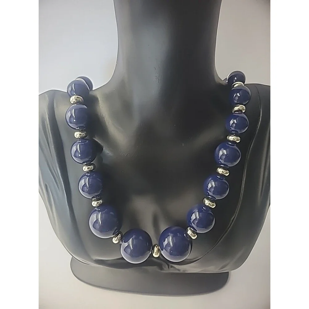 Vintage Necklace Beaded Blue Silver Tone Accent Graduated Jewelry Costume - Picture 5 of 10